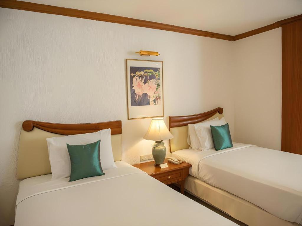 Lido Beach Hotel Pattaya Exterior photo